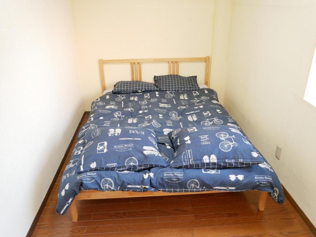 Guest House Twenty-Seven 27 Osaka Esterno foto